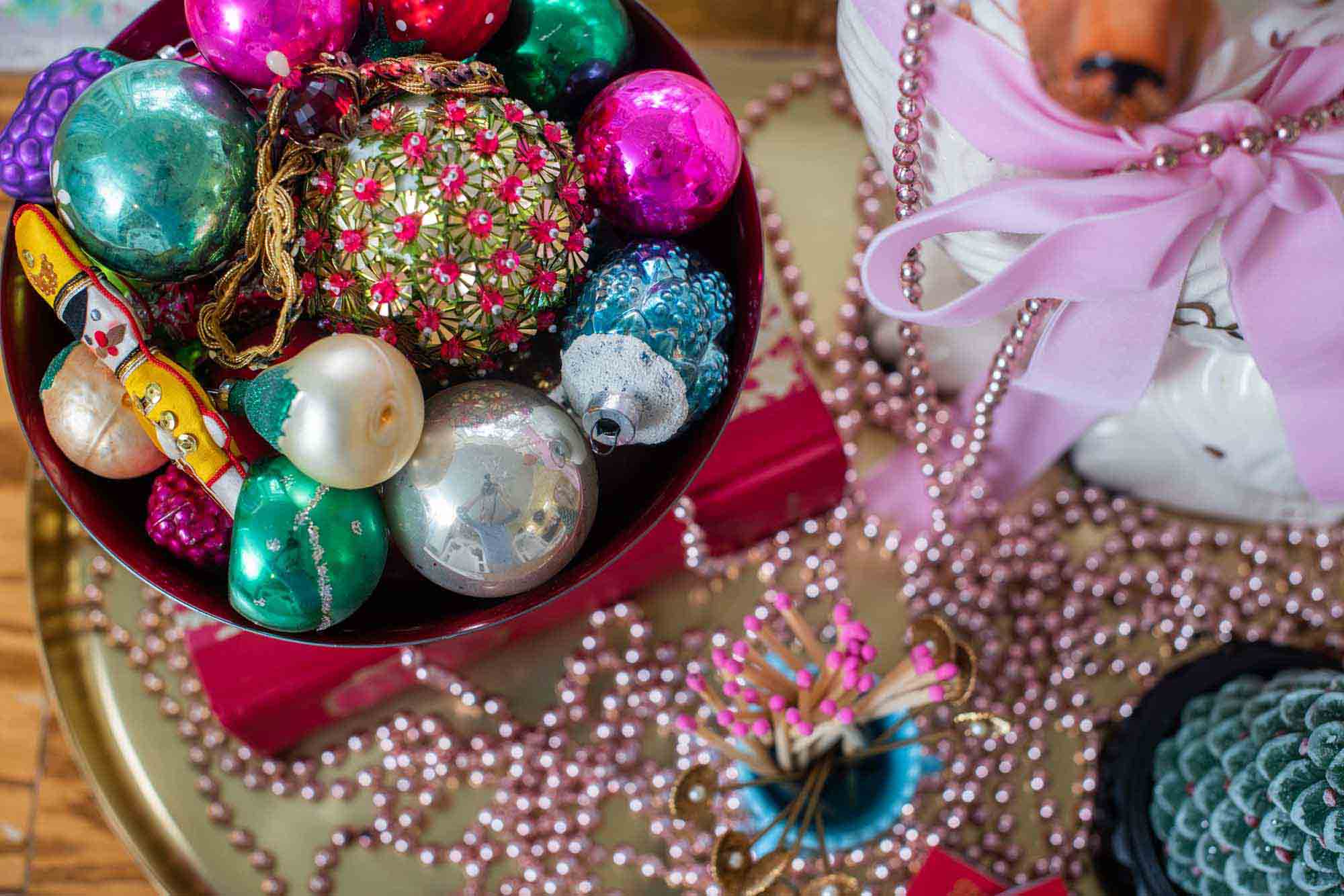 Holiday Decor, Pink Clutch Blog